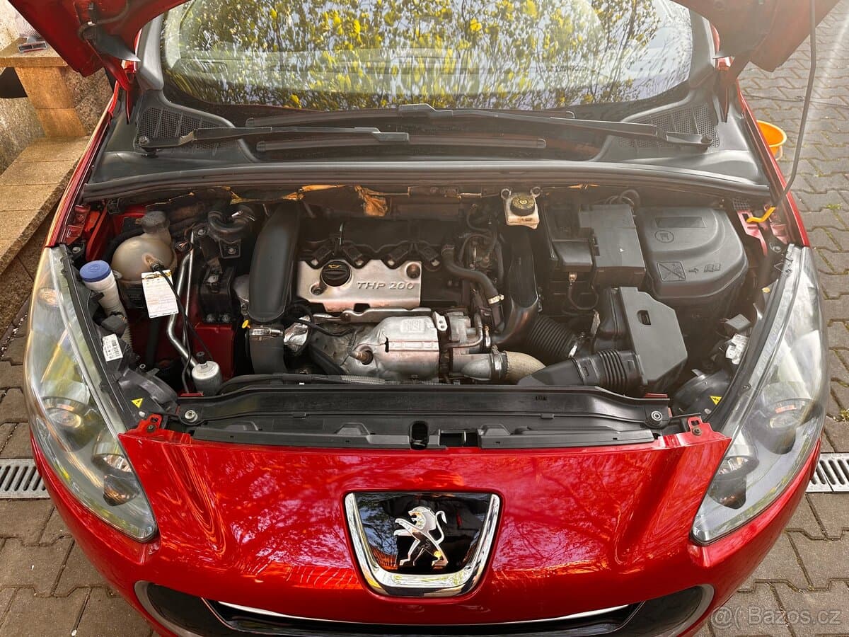 2011 Peugeot 308 - 9