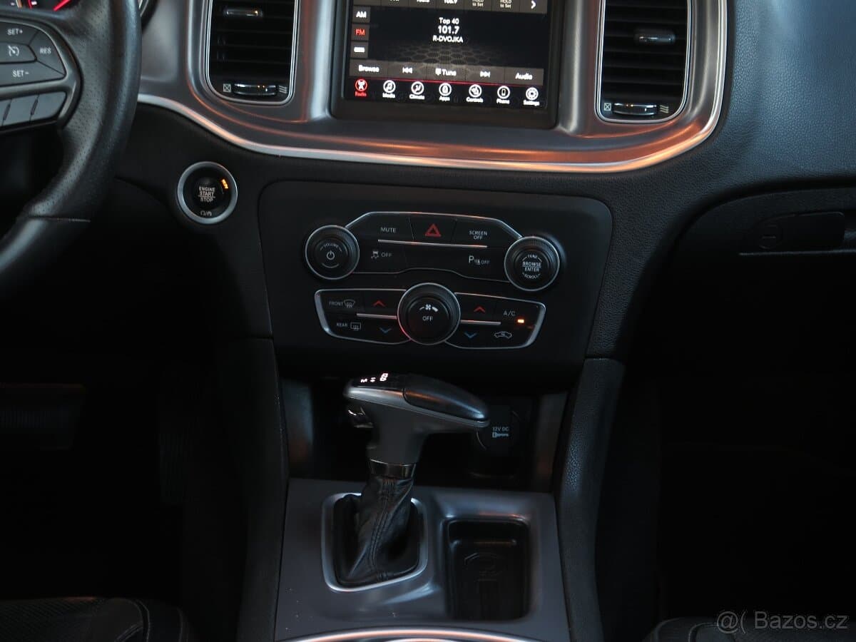 2020 Dodge CHARGER - 9