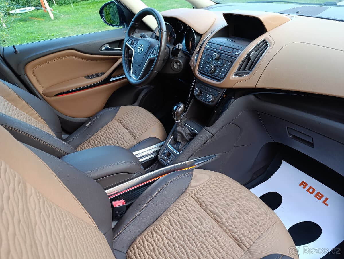 2015 Opel ZAFIRA - 9