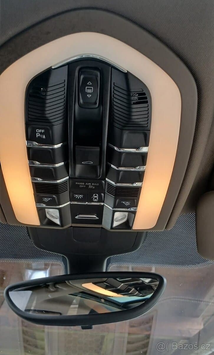 2013 Porsche CAYENNE - 9