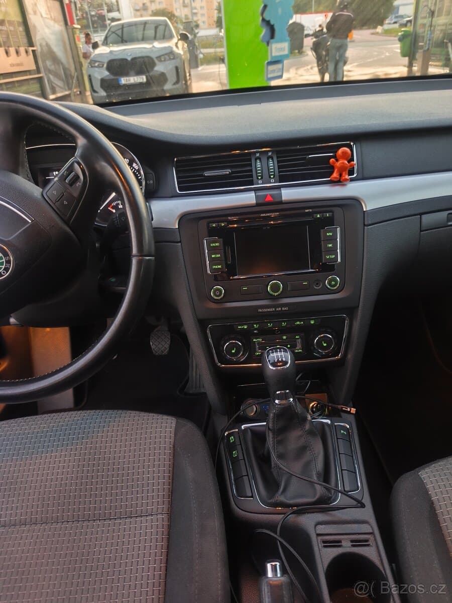 2013 Škoda SUPERB - 9