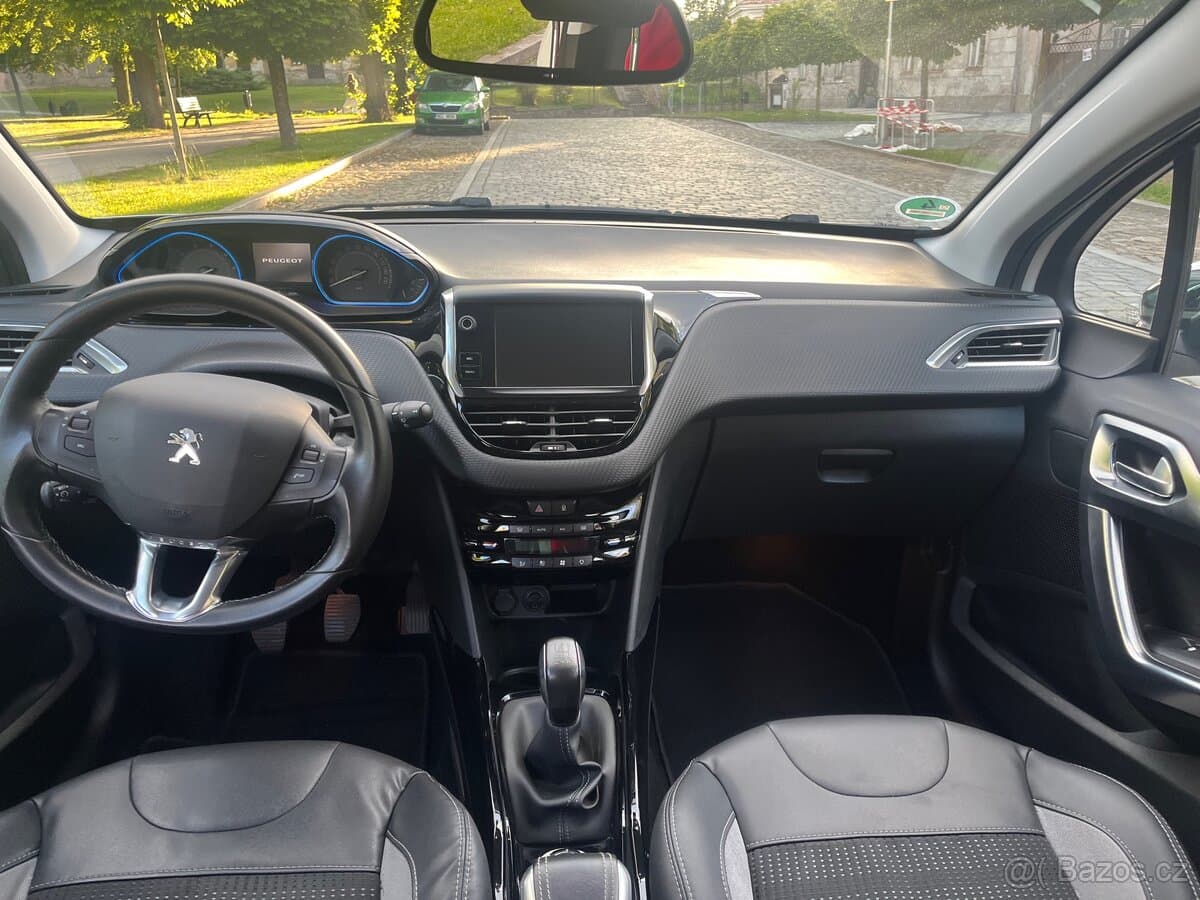 2015 Peugeot 2008 - 9