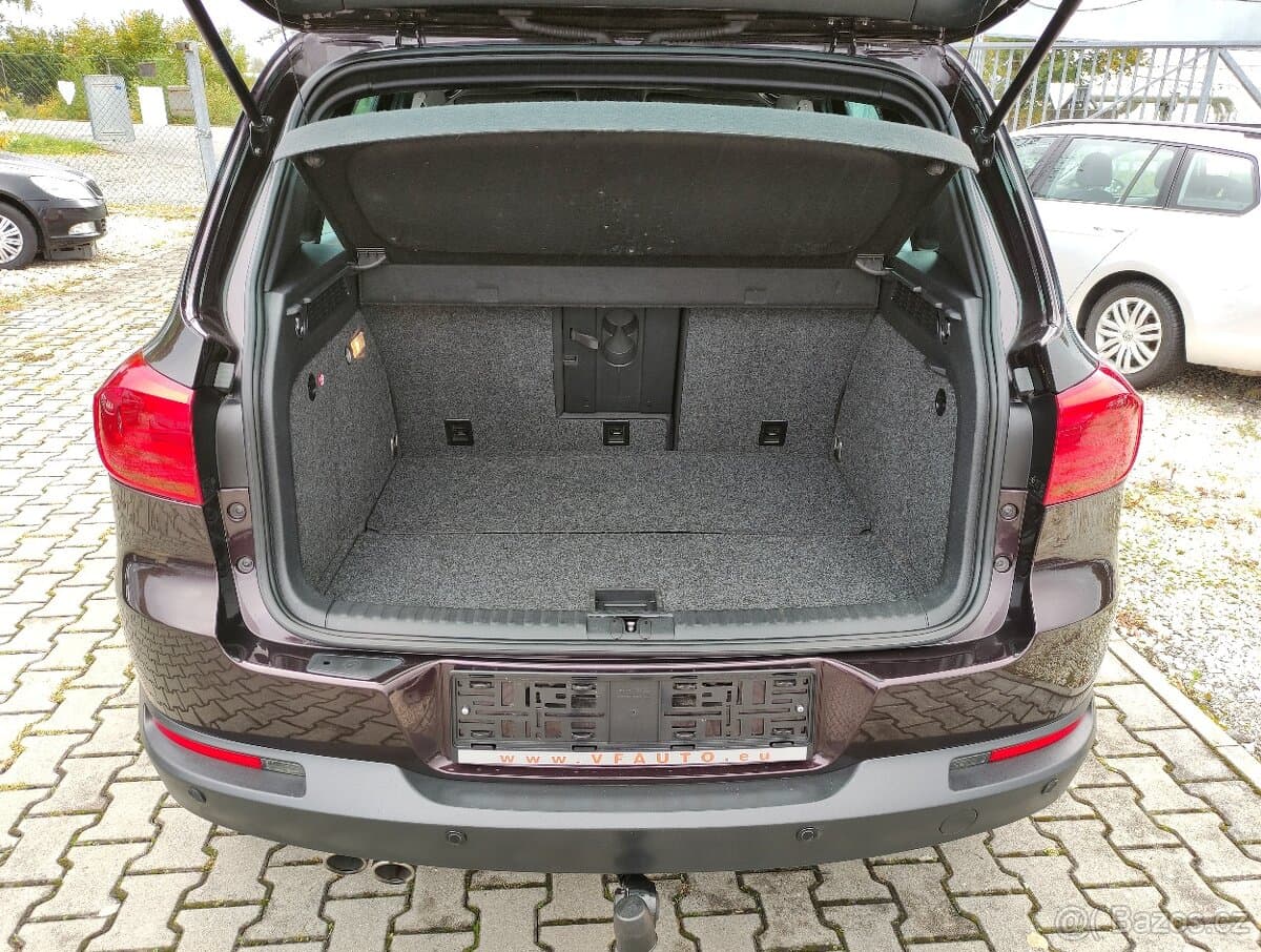 2013 Volkswagen TIGUAN - 9