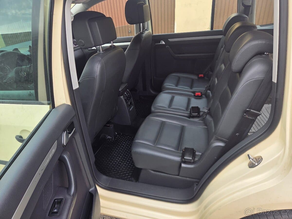 2015 Volkswagen TOURAN - 9