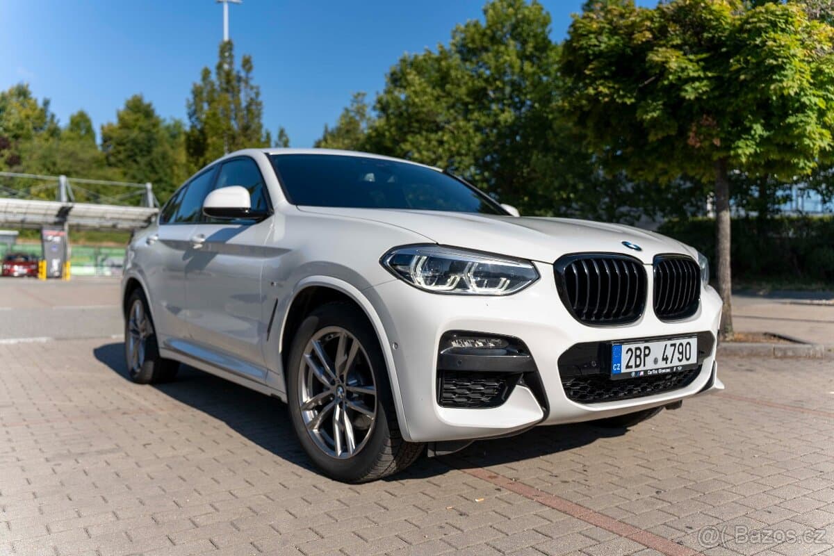2021 BMW X4 - 9