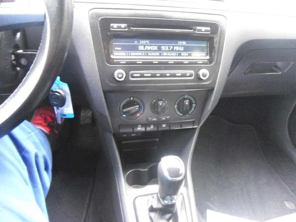 2014 Škoda RAPID - 9