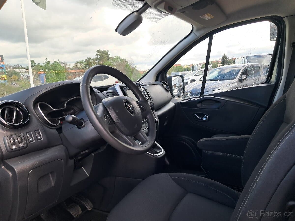 2020 Renault TRAFIC - 9