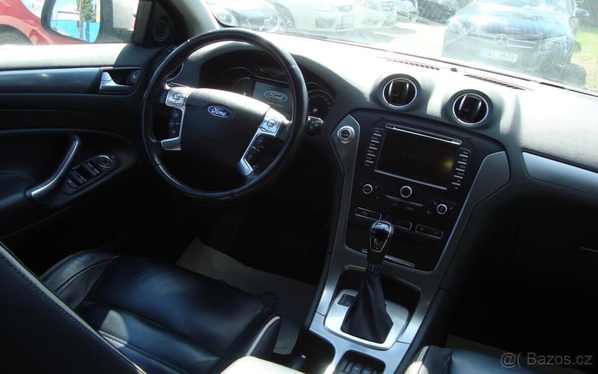 2011 Ford MONDEO - 9