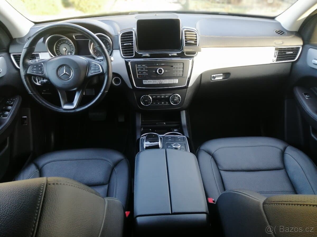 2016 Mercedes-Benz GL - 9