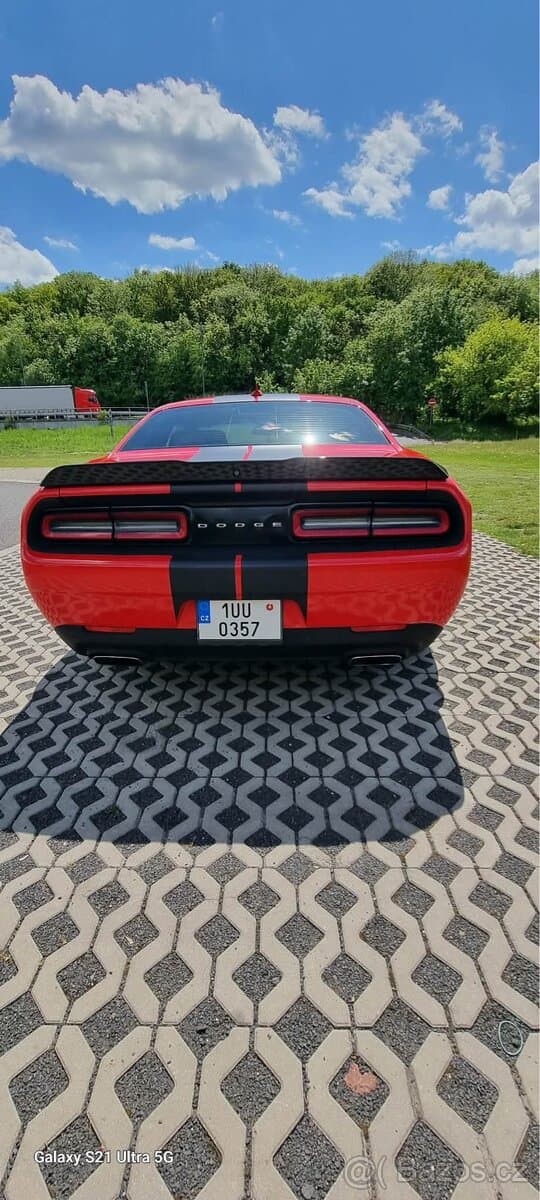 2016 Dodge CHALLENGER - 9