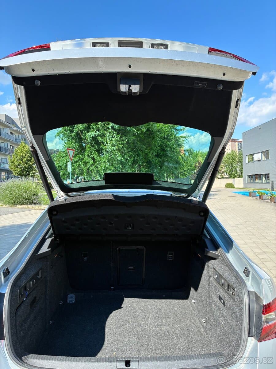 2016 Škoda SUPERB - 9
