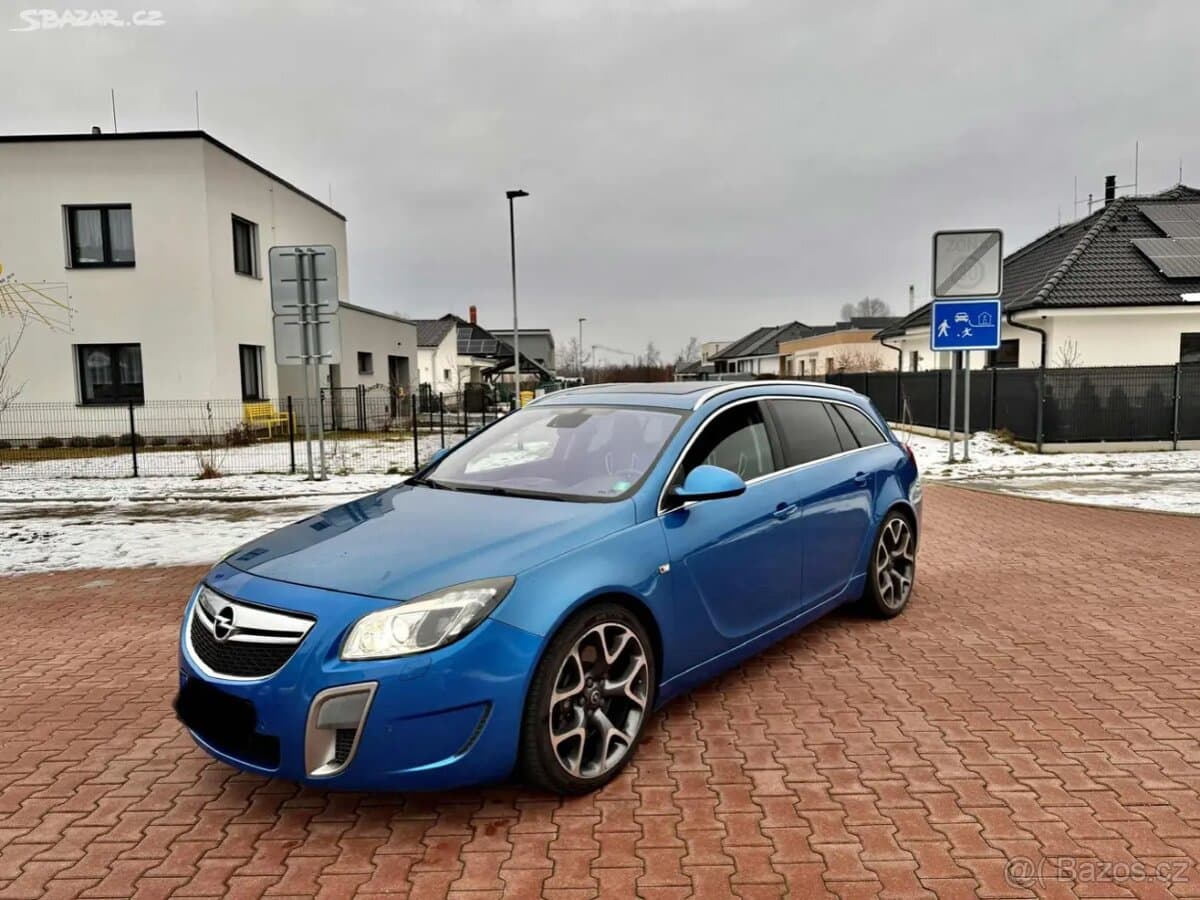 2011 Opel INSIGNIA - 9