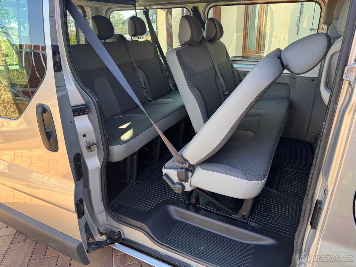 2011 Opel VIVARO - 9