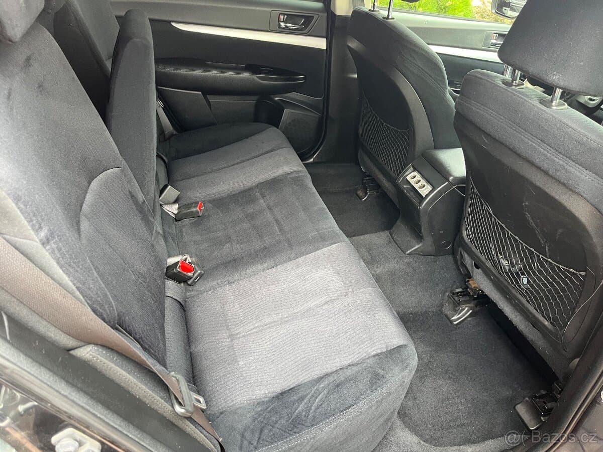 2012 Subaru OUTBACK - 9