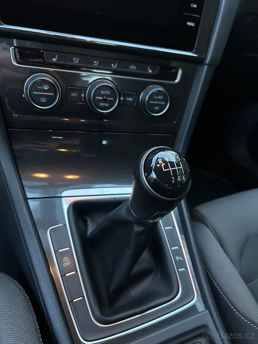 2017 Volkswagen GOLF - 9