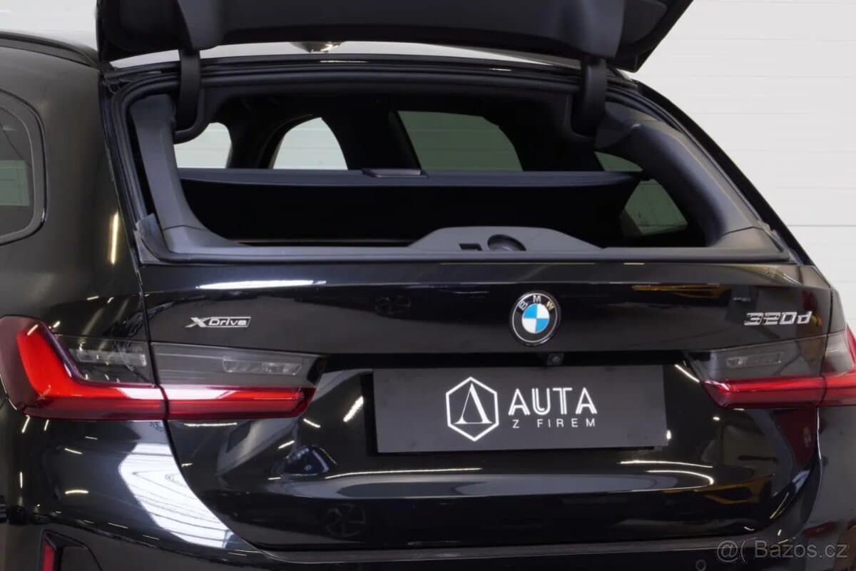 2025 BMW 3-SERIES - 9