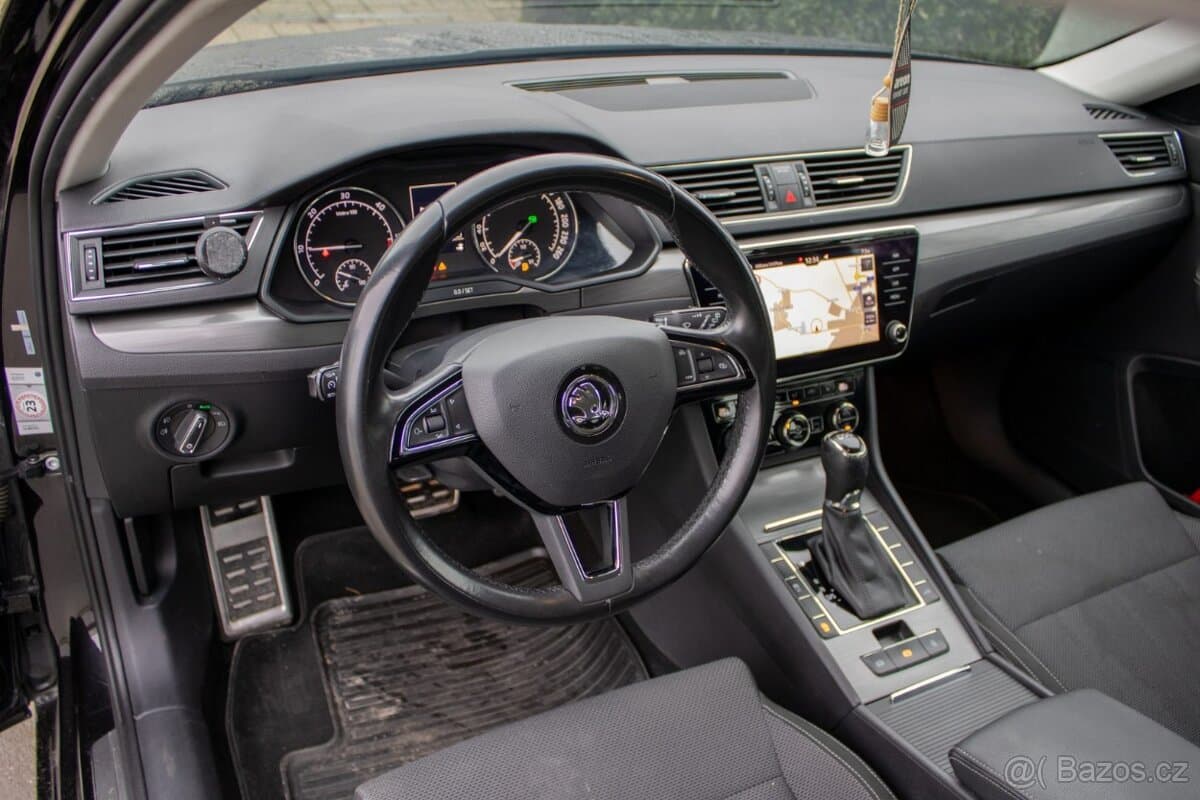 Škoda SUPERB - 9