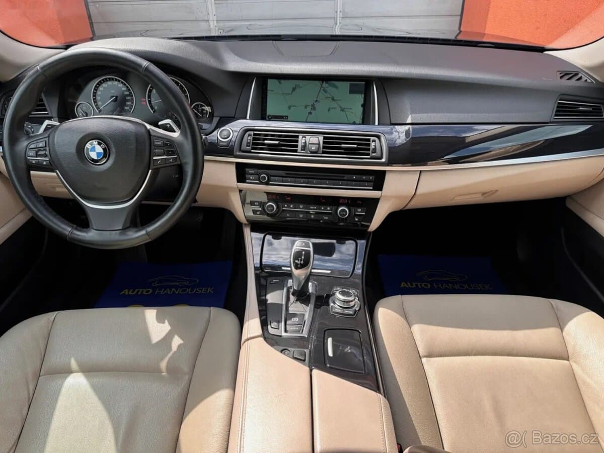 2011 BMW 5-SERIES - 9