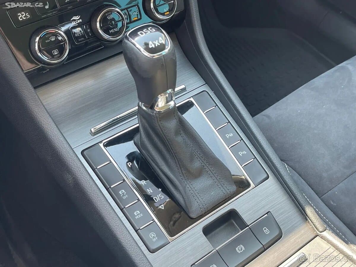 2022 Škoda SUPERB - 9