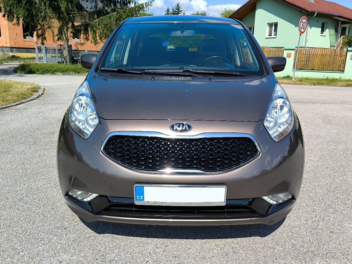2017 Kia VENGA - 9