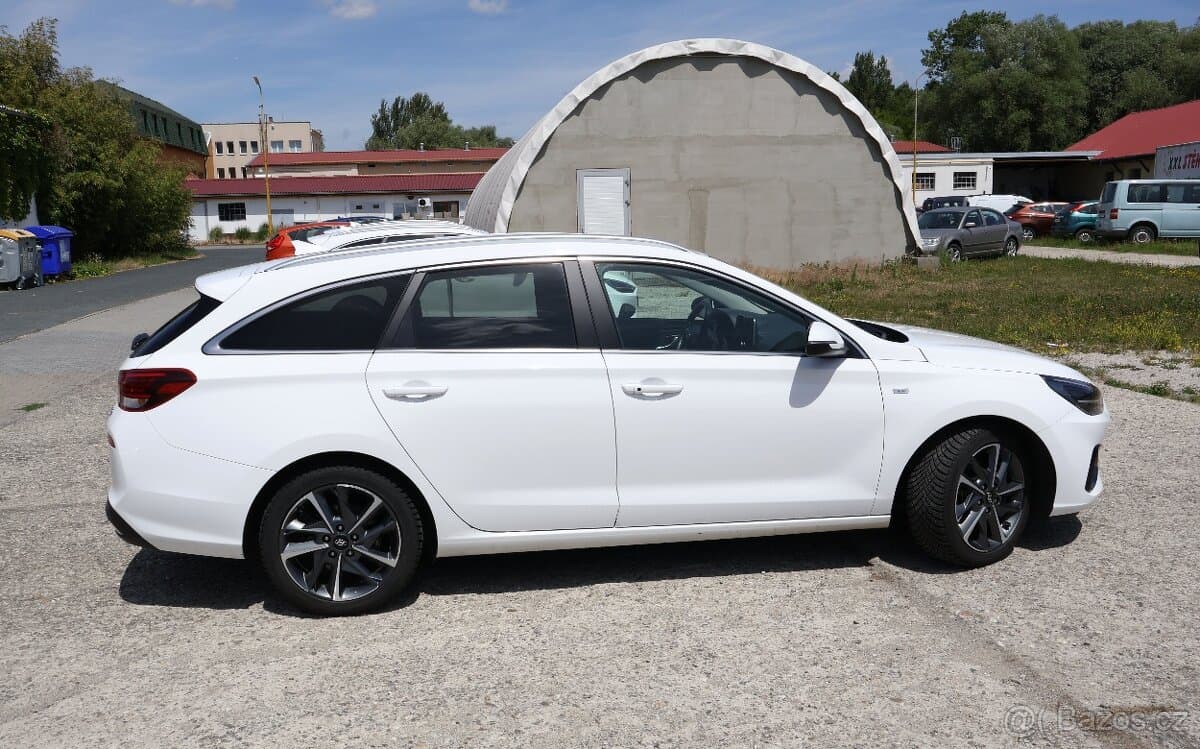 2022 Hyundai i30 - 9