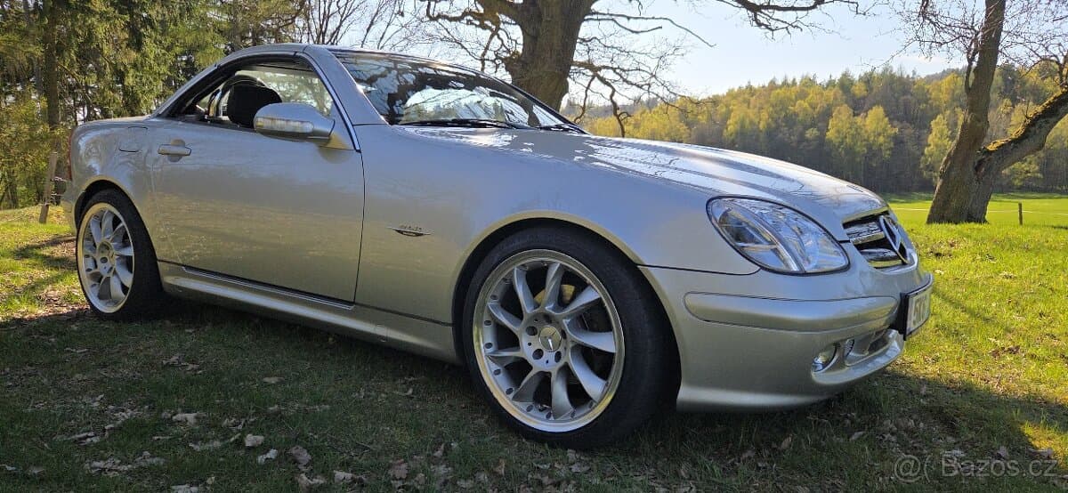 2004 Mercedes-Benz SL - 9