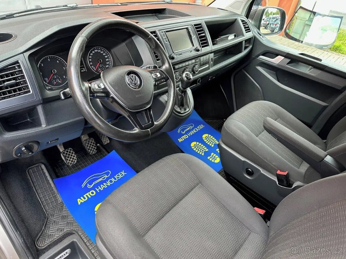 2015 Volkswagen CARAVELLE - 9
