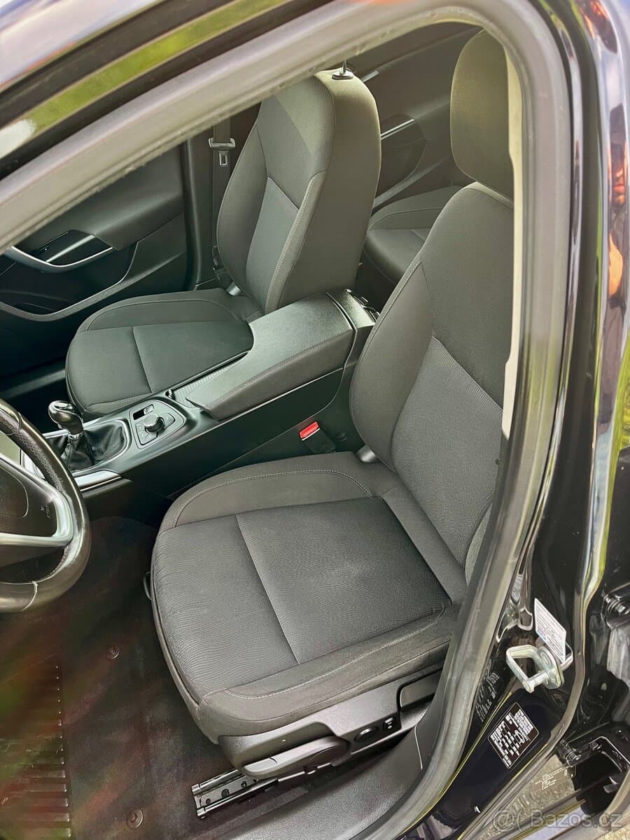 2009 Opel INSIGNIA - 9