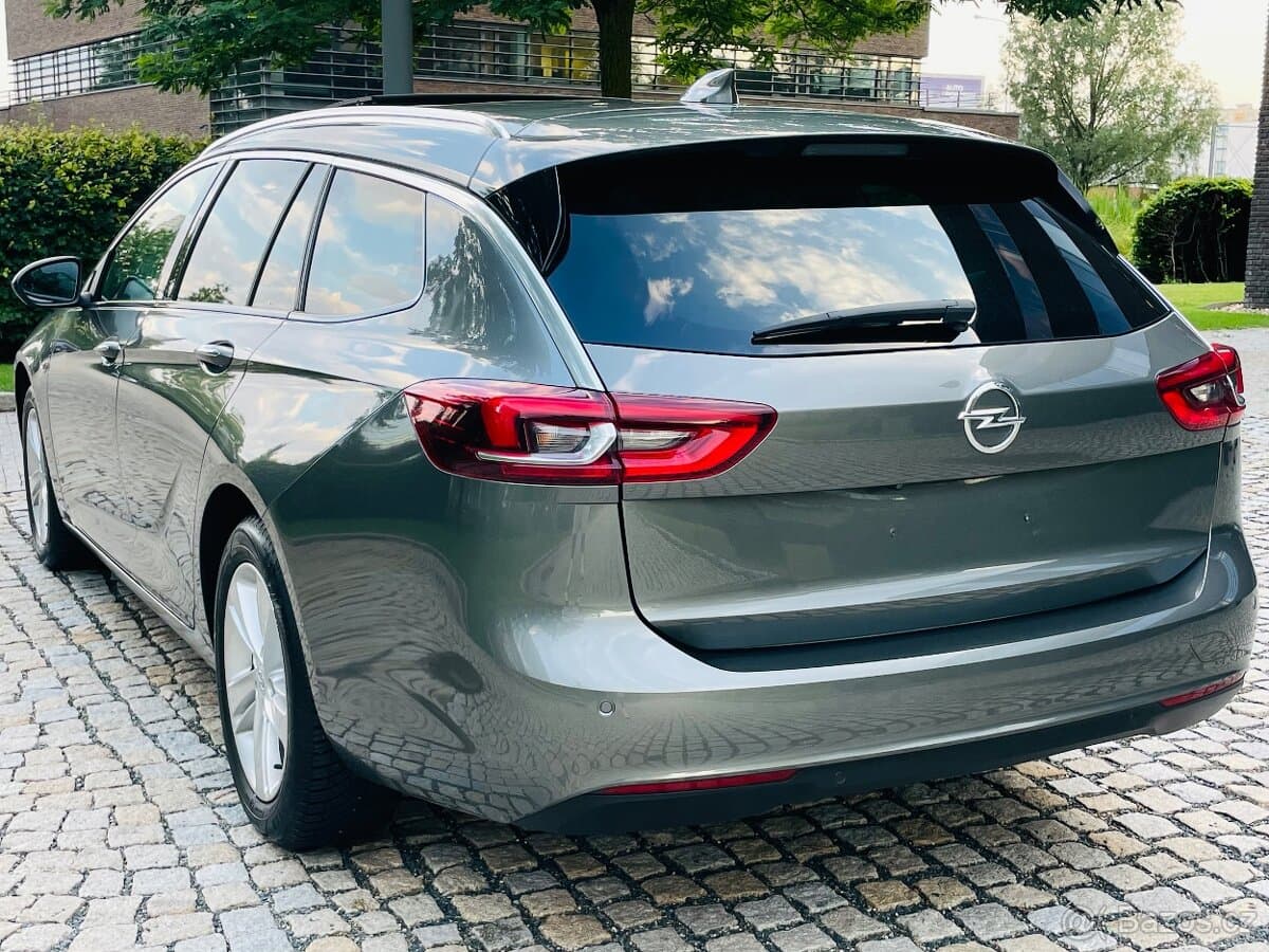 2017 Opel INSIGNIA - 9