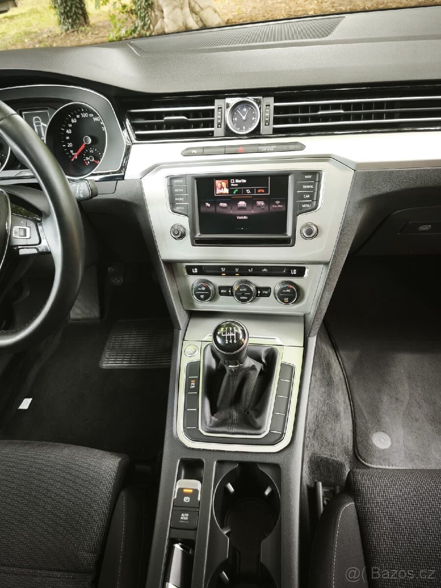 Volkswagen PASSAT - 9