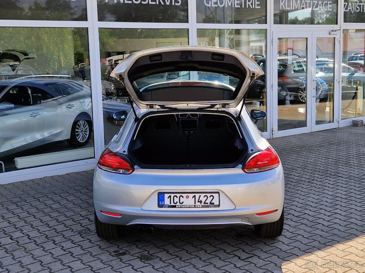 2008 Volkswagen SCIROCCO - 9