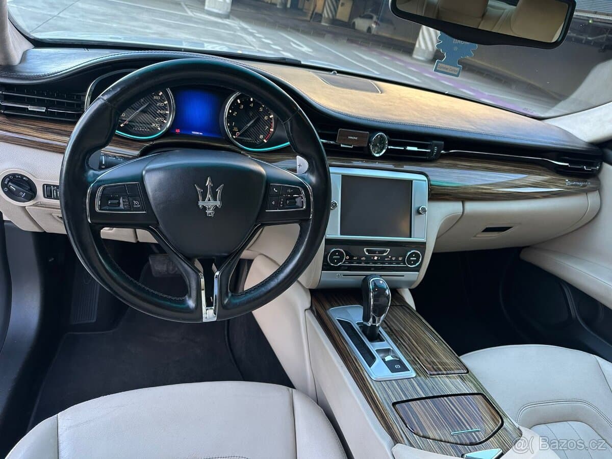 Maserati QUATTROPORTE - 9