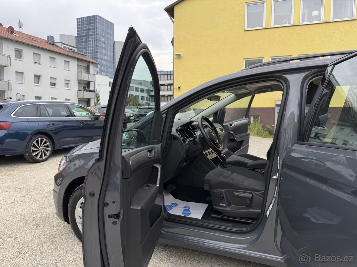 2022 Volkswagen TOURAN - 9