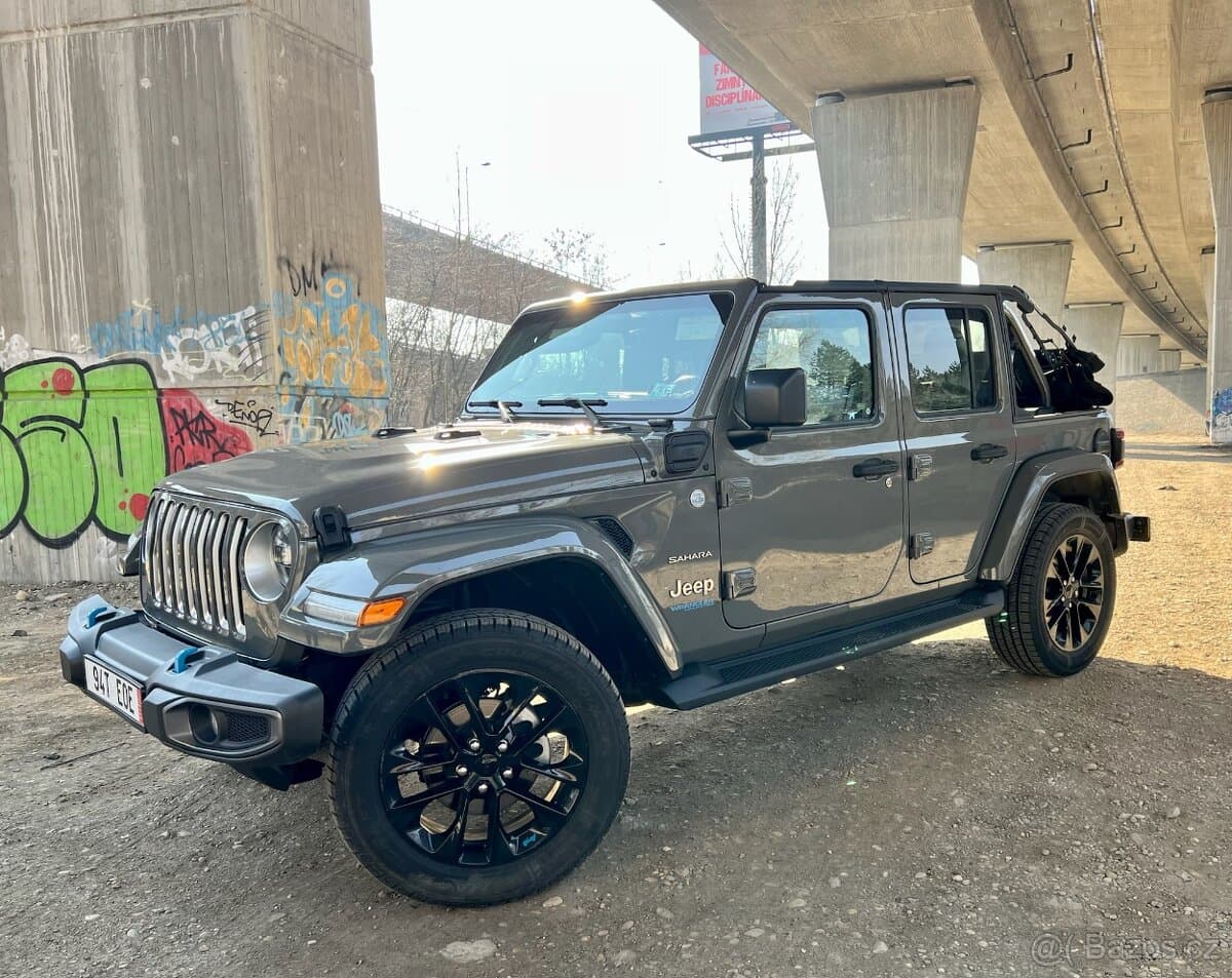 2022 Jeep WRANGLER - 9