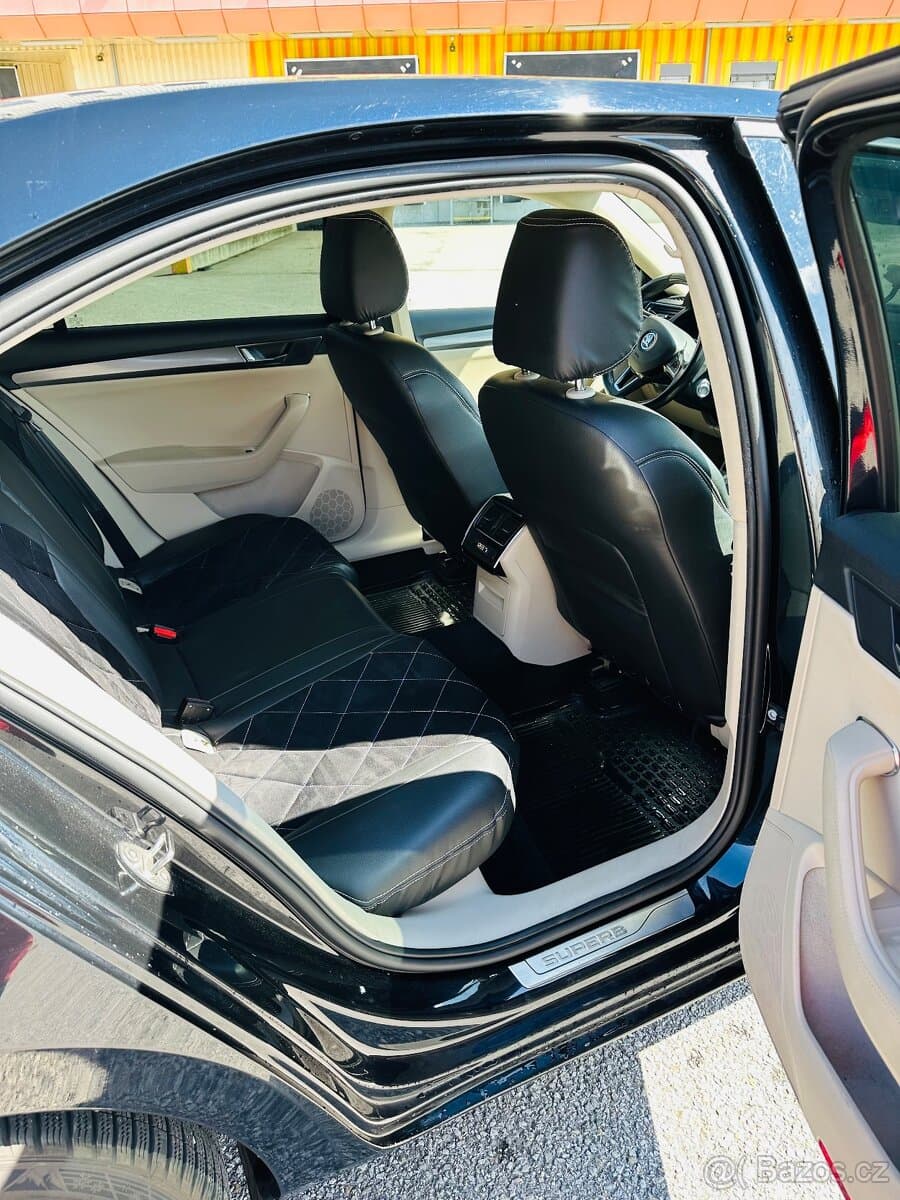 2020 Škoda SUPERB - 9