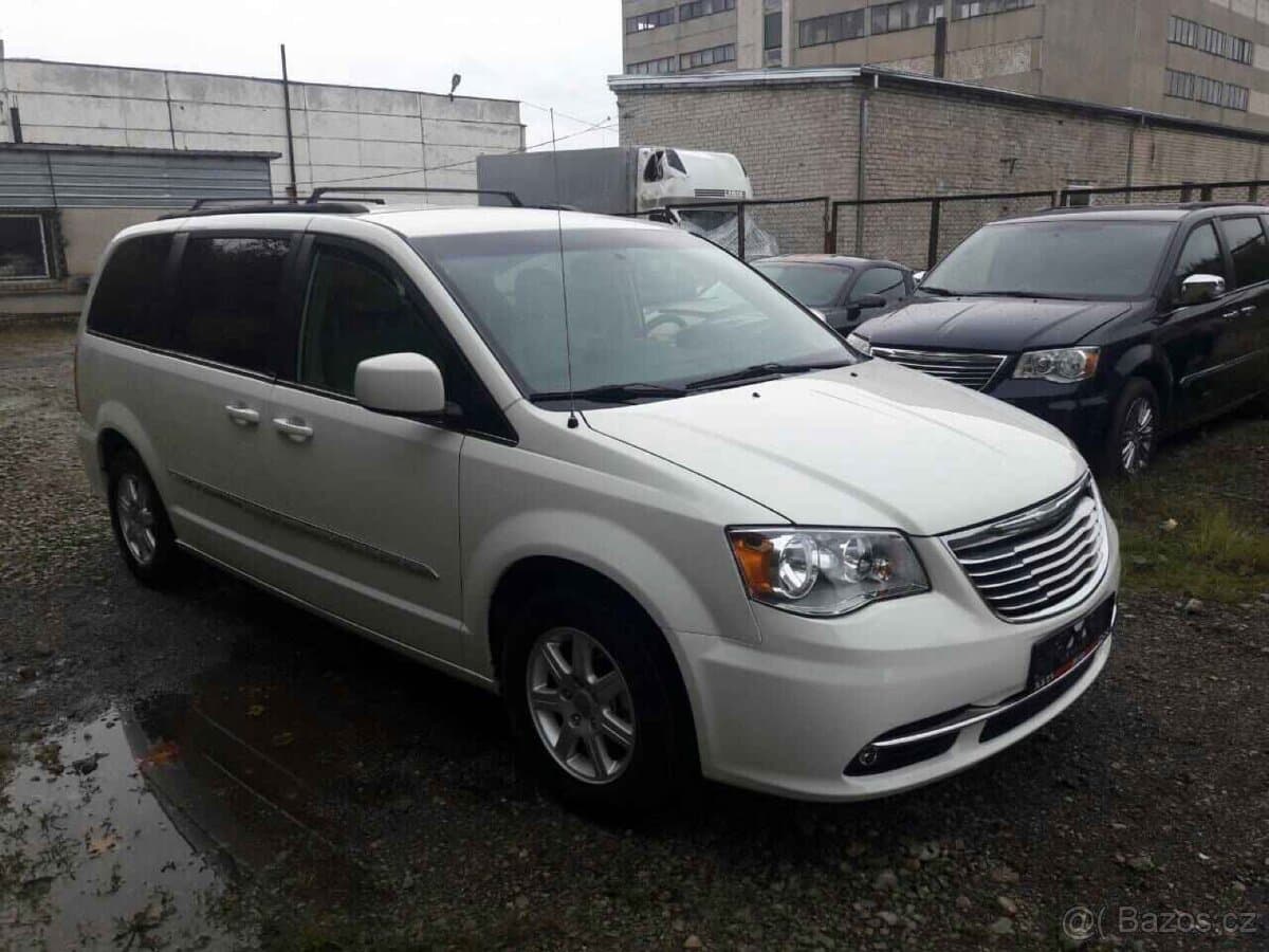 2013 Chrysler OSTATNÍ - 9
