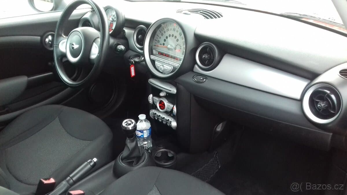 2010 Mini COOPER - 9
