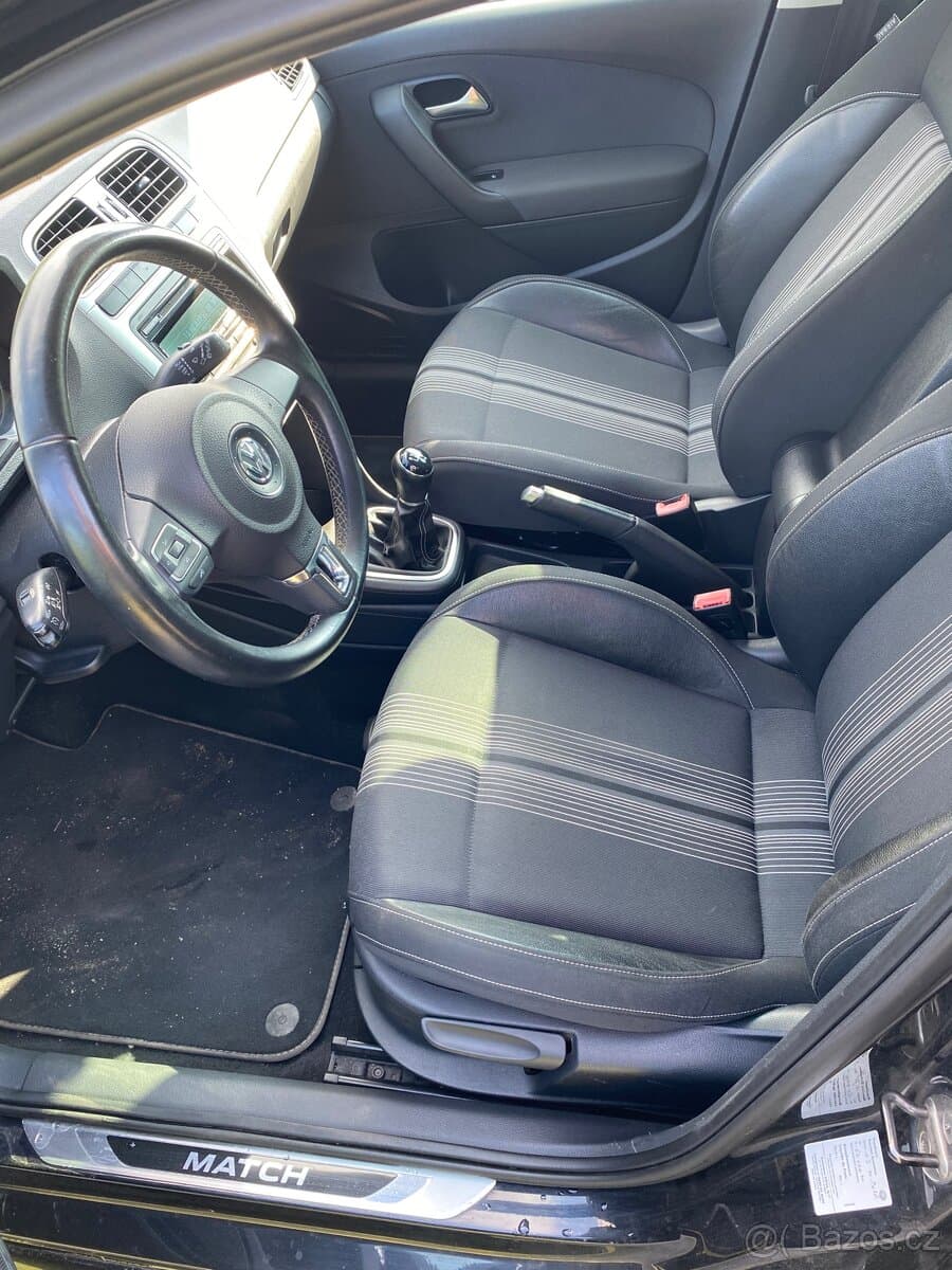2012 Volkswagen POLO - 9