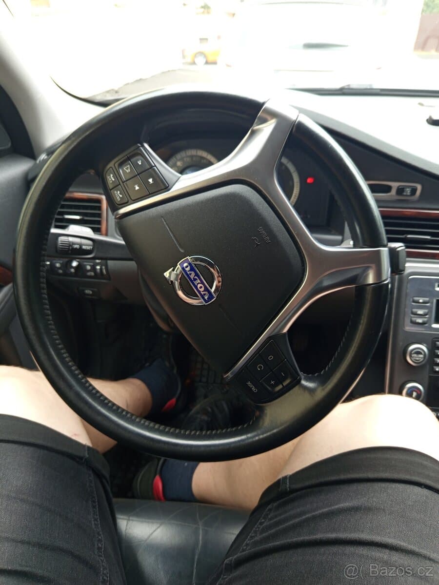 2011 Volvo S80 - 9