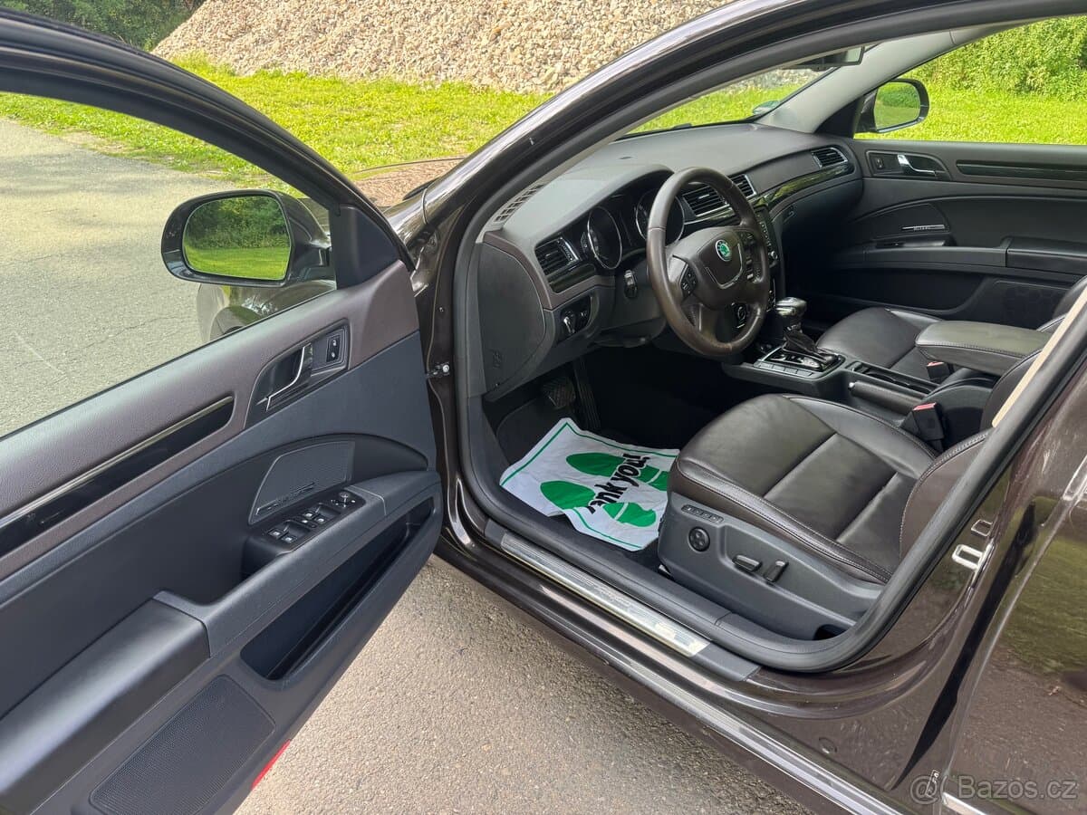 2012 Škoda SUPERB - 9