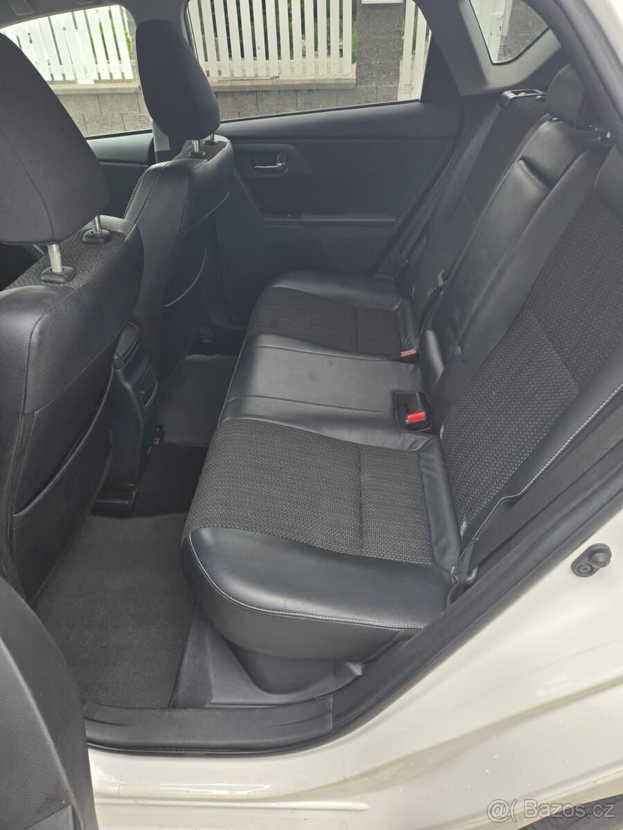 2013 Toyota AURIS - 9