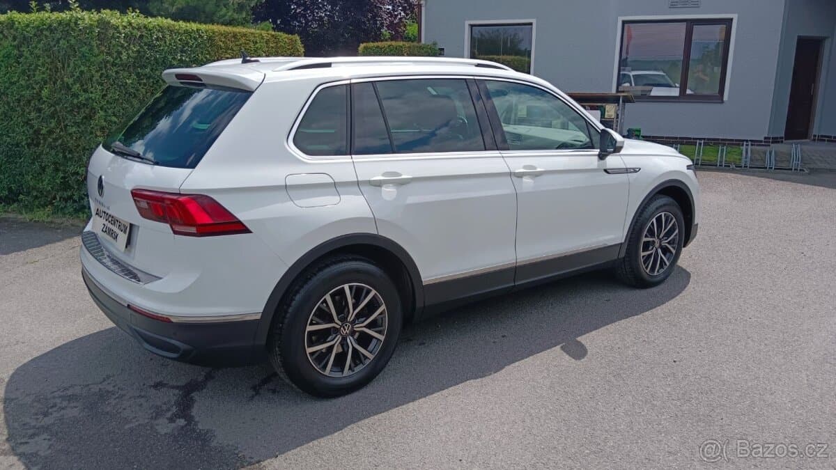 2023 Volkswagen TIGUAN - 9