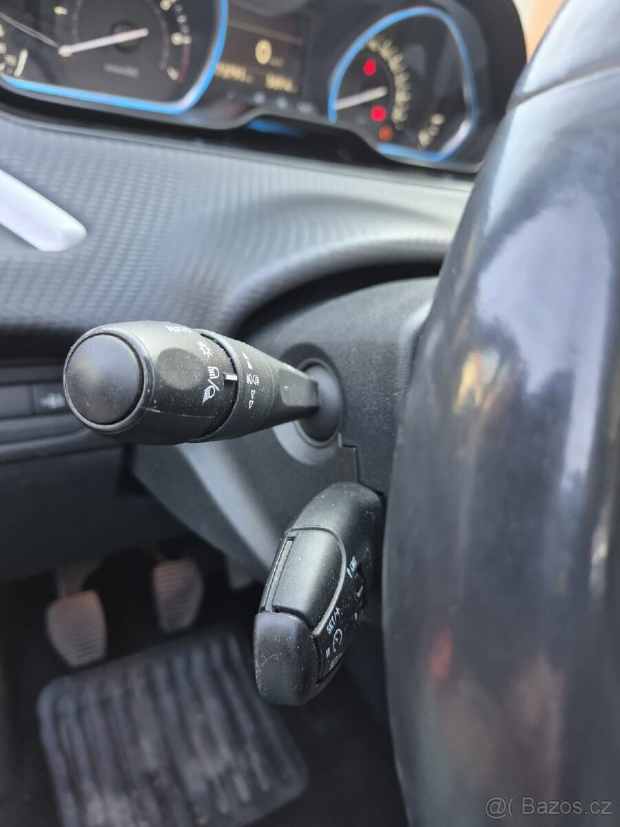 2014 Peugeot 2008 - 9