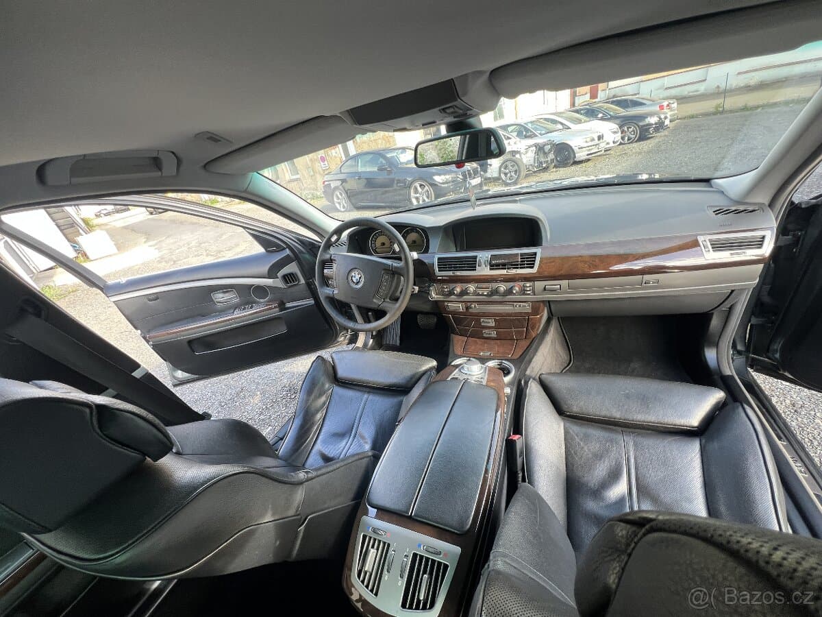 2002 BMW X7 - 9
