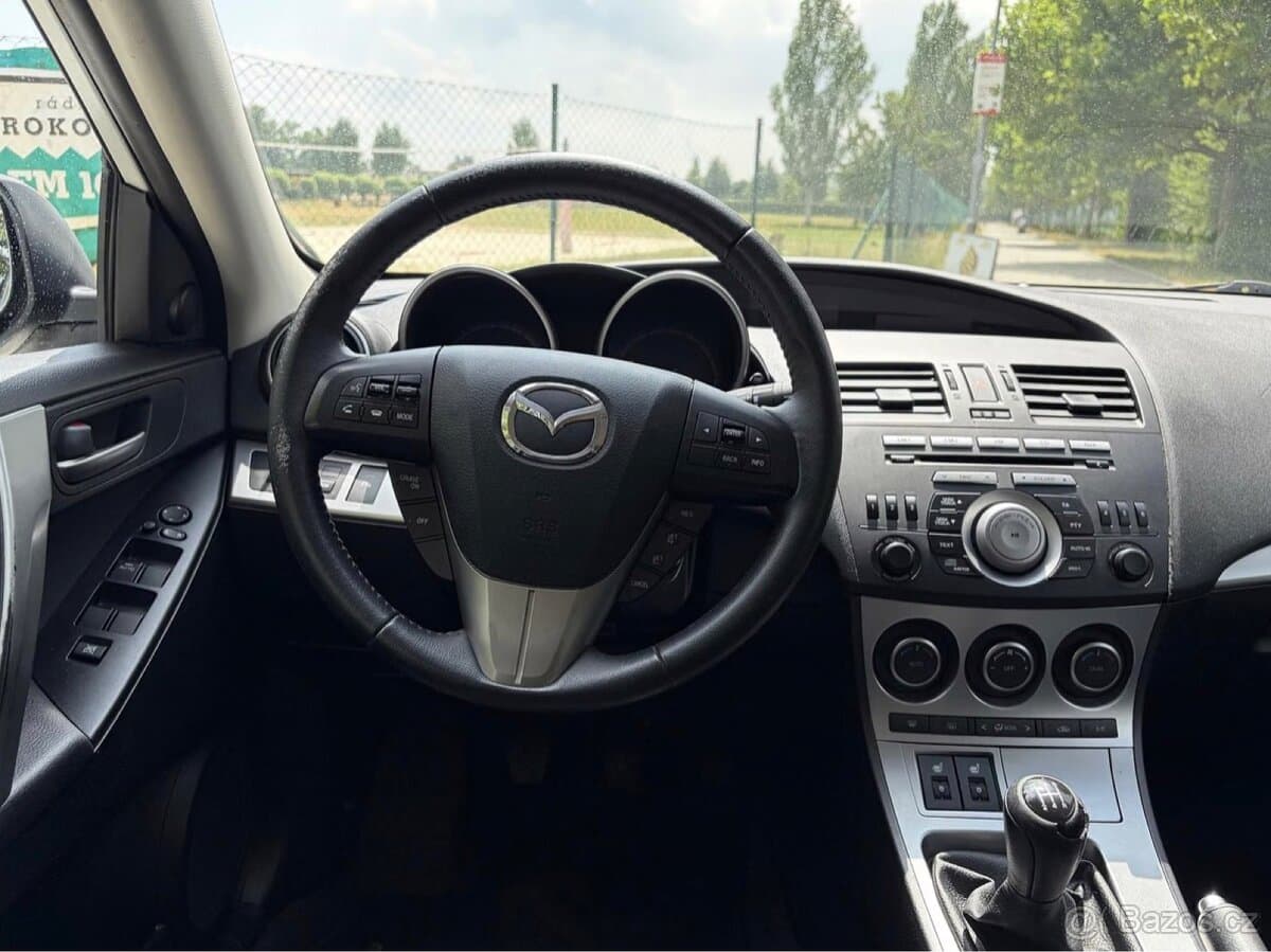2010 Mazda 3 - 9
