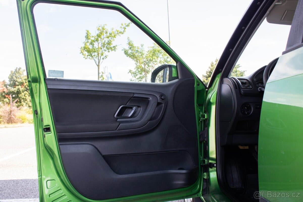 2011 Škoda FABIA - 9