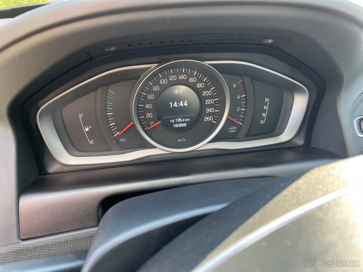 2015 Volvo XC60 - 9