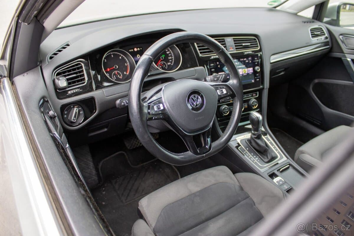 2017 Volkswagen GOLF - 9