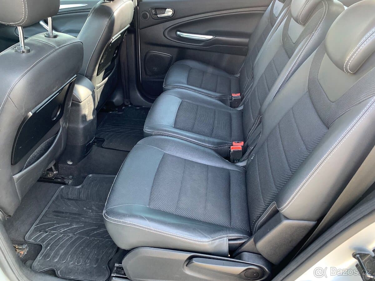 2010 Ford S-MAX - 9