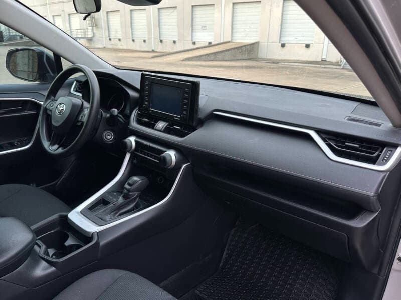 2021 Toyota RAV4 - 9